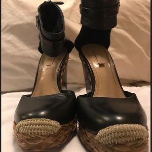 BCBG WEDGES